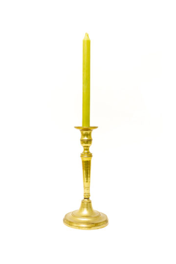 Zware messing kandelaar met ronde voet vintage