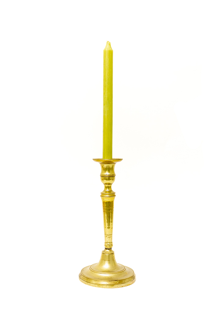 Zware messing kandelaar met ronde voet vintage