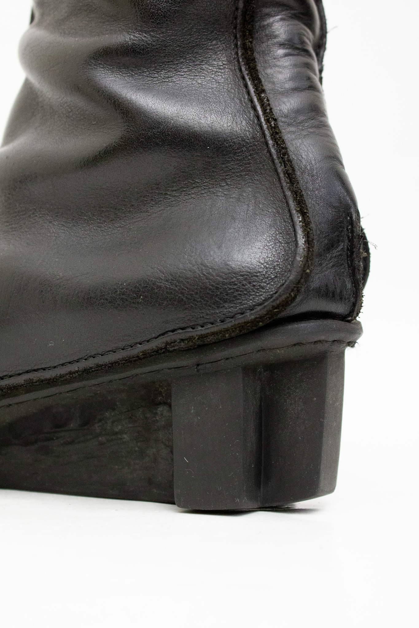 Zwarte halfhoge leren Trippen laarzen met bijzondere hak