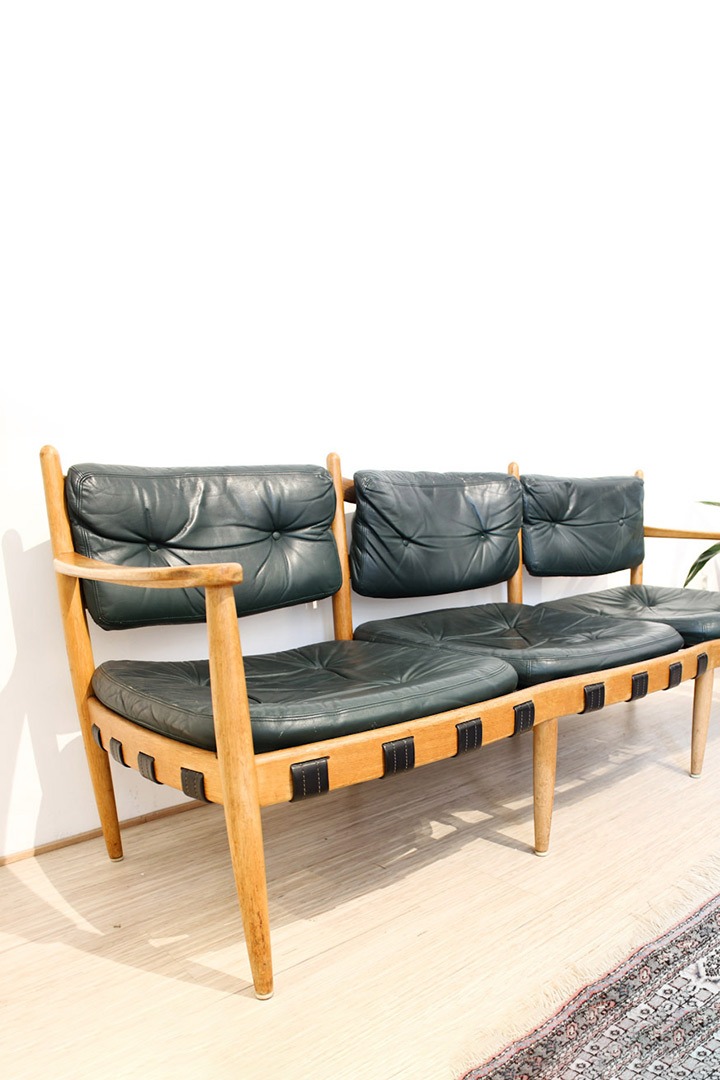 arne-norell-coja-donkergroen-leren-bank