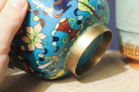Blauw geëmailleerd cloisonné schaaltje van messing - Afbeelding 2