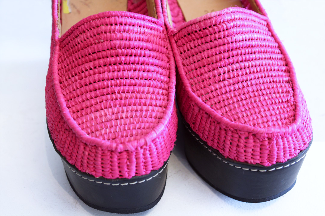 Roze raffia wedges met plateauzool van Carven by Robert Clergerie maat 36 - Afbeelding 2