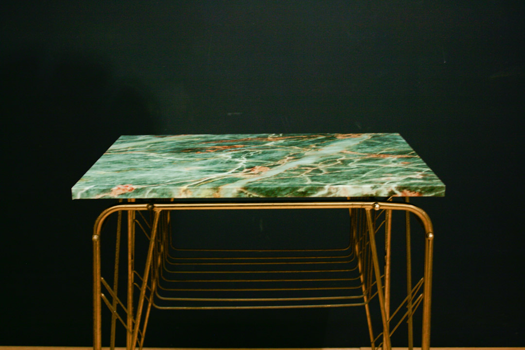 Franse Art Deco bijzettafel groen marmer look
