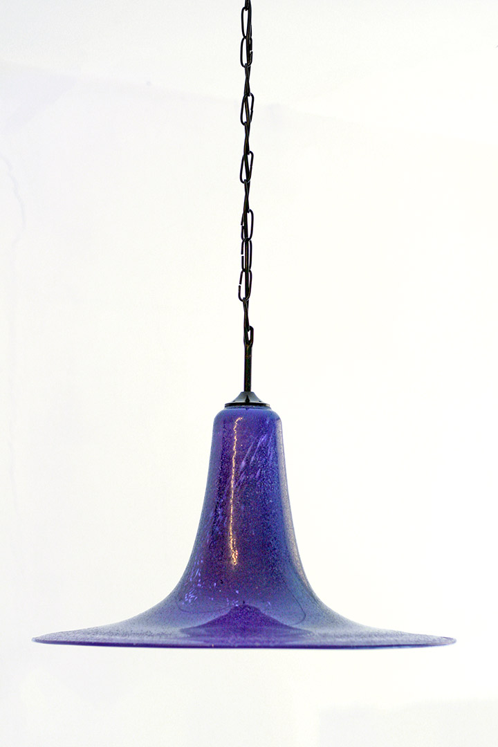 Vintage paarse heksenhoed lamp