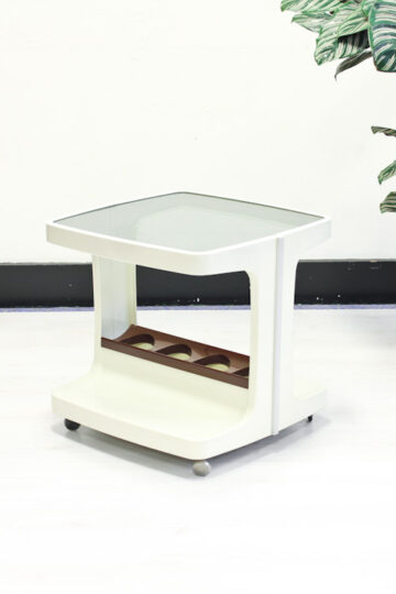 Vintage witte kunststoffen verrijdbare minibar / bar cart jaren 70